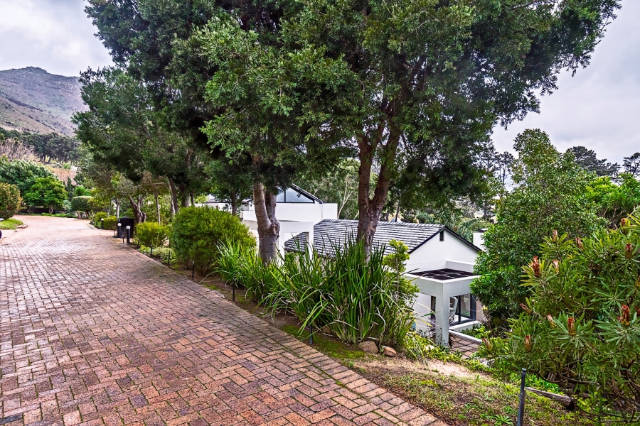4 Bedroom Property for Sale in Steenberg Golf Estate Western Cape